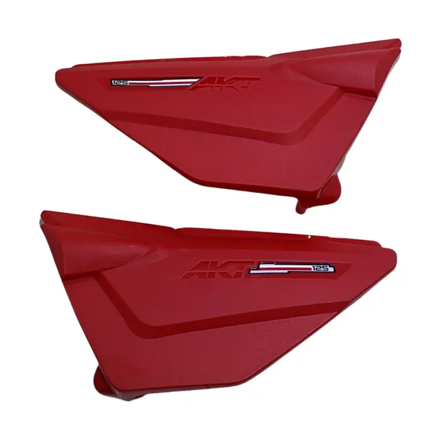 Tapa lateral AKT NKD con calca — imagen 2
