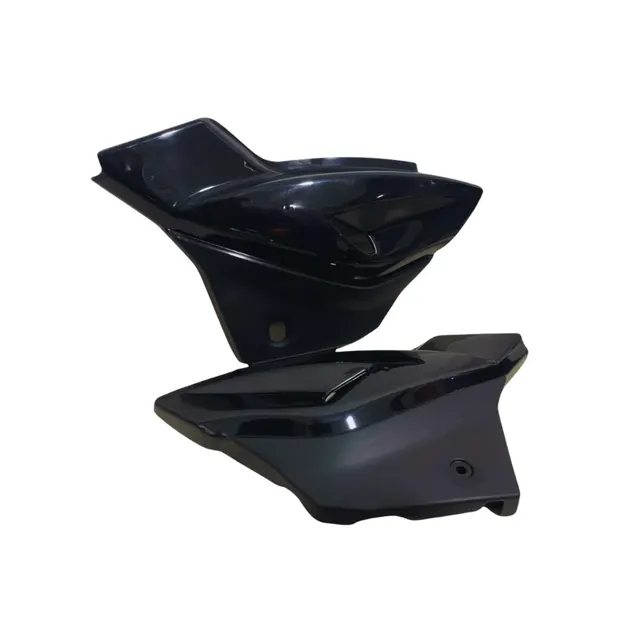 Juego tapa lateral Pulsar 180 con rejilla